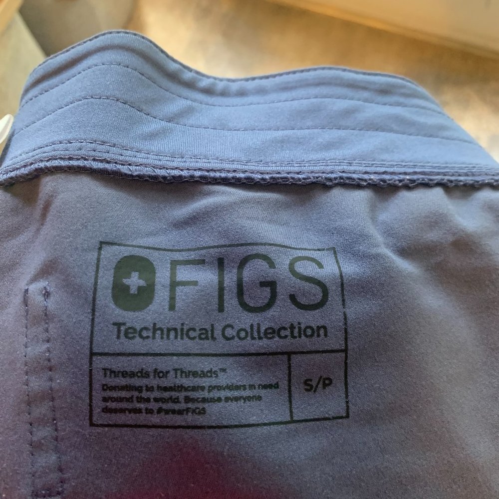 Figs Zamora™ Jogger Scrub Pants - Petite - Sky Blue (no longer available!!)